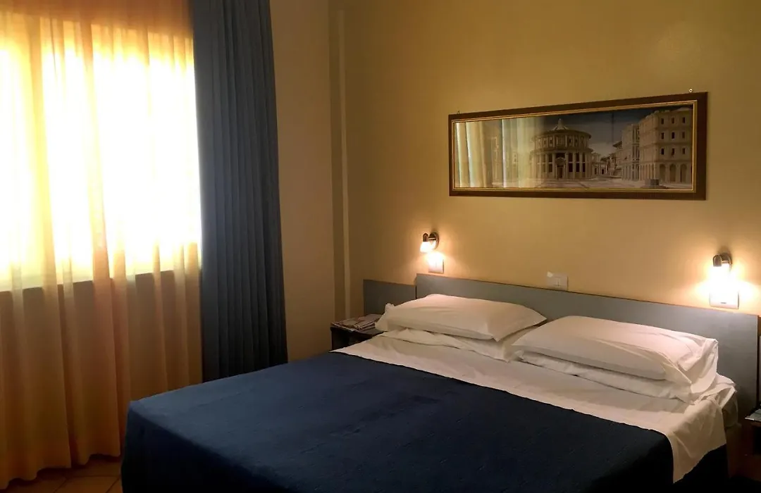 Hotel Ping Pong-1