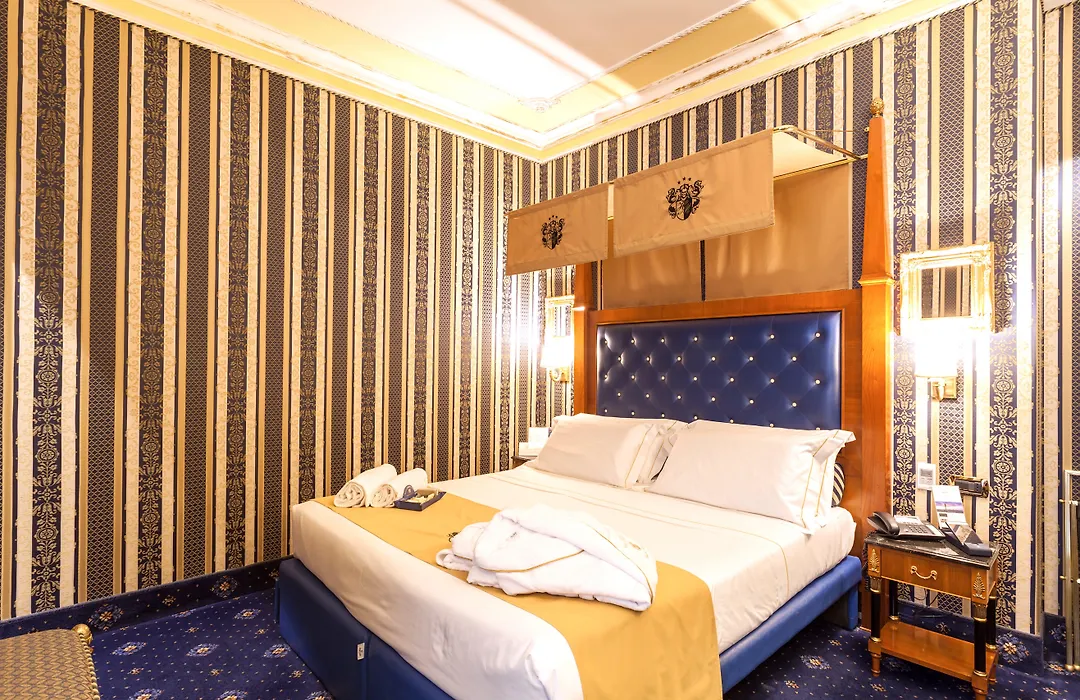 Hotel Manfredi Suite In Rome-1