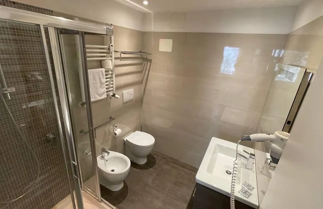 Rienzo Vatican Suites-1