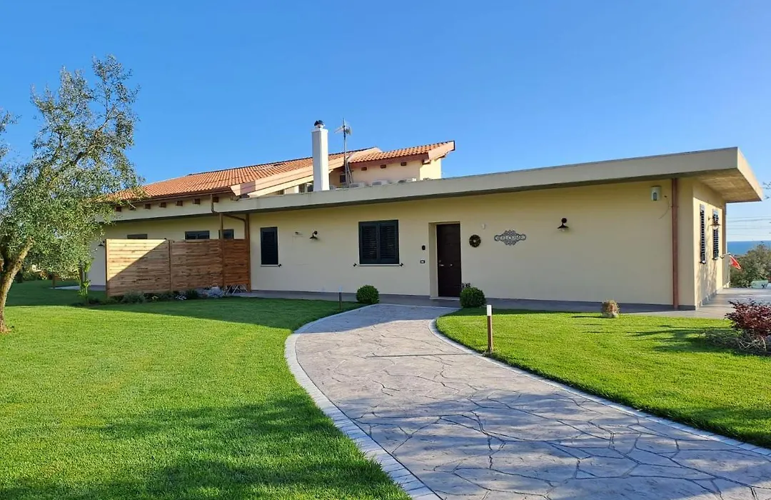 Bed&Breakfast La Campagna di Peppe e Tullia-1