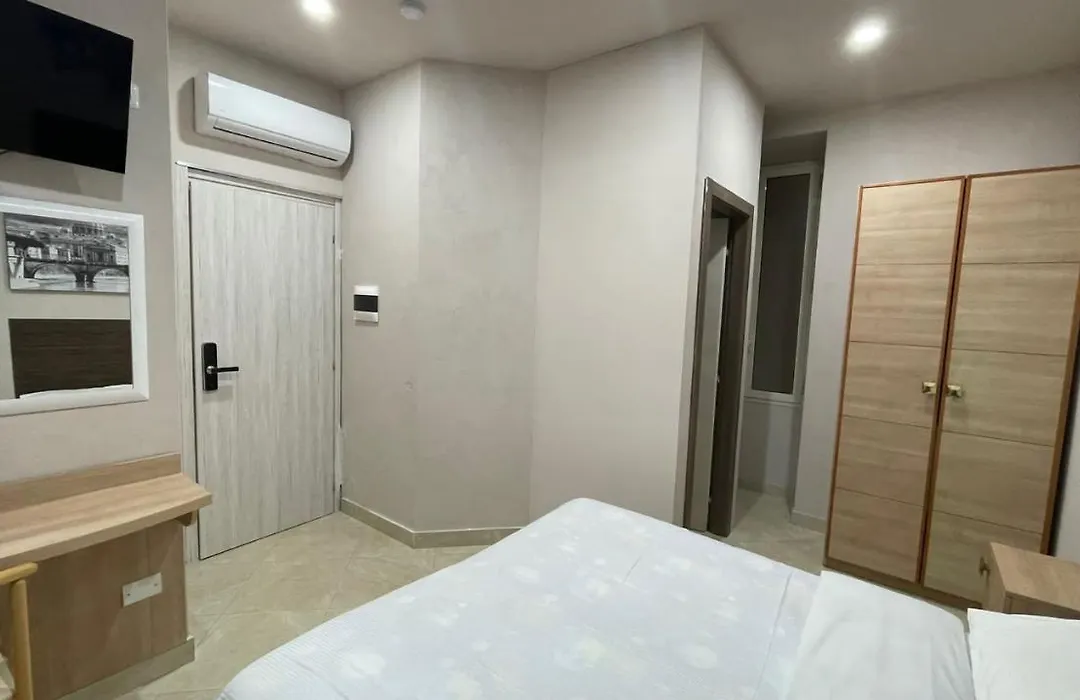 Spqr Suite-1