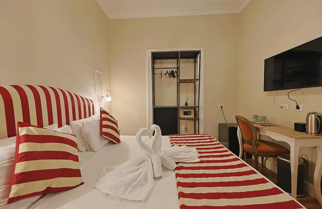 Art House Relais56 Luxury Rooms Nuova Gestione-1