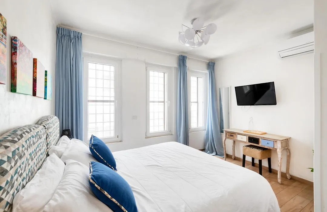 Retro Guest House-1