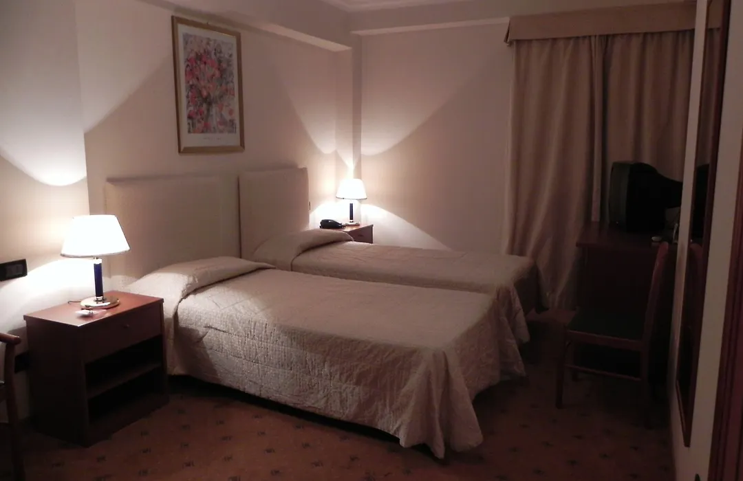 Hotel President Pomezia-1