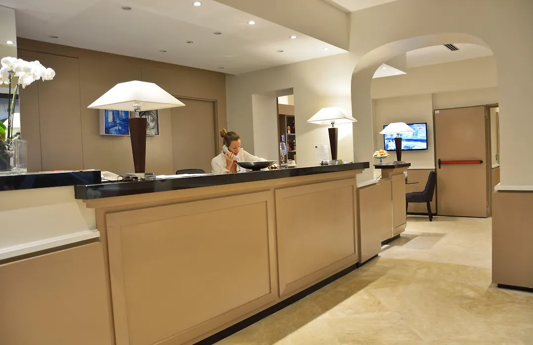 Lh Hotel Lloyd Roma-1