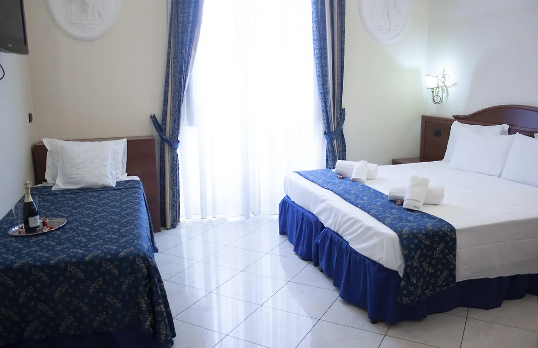 Caroline Suite-1