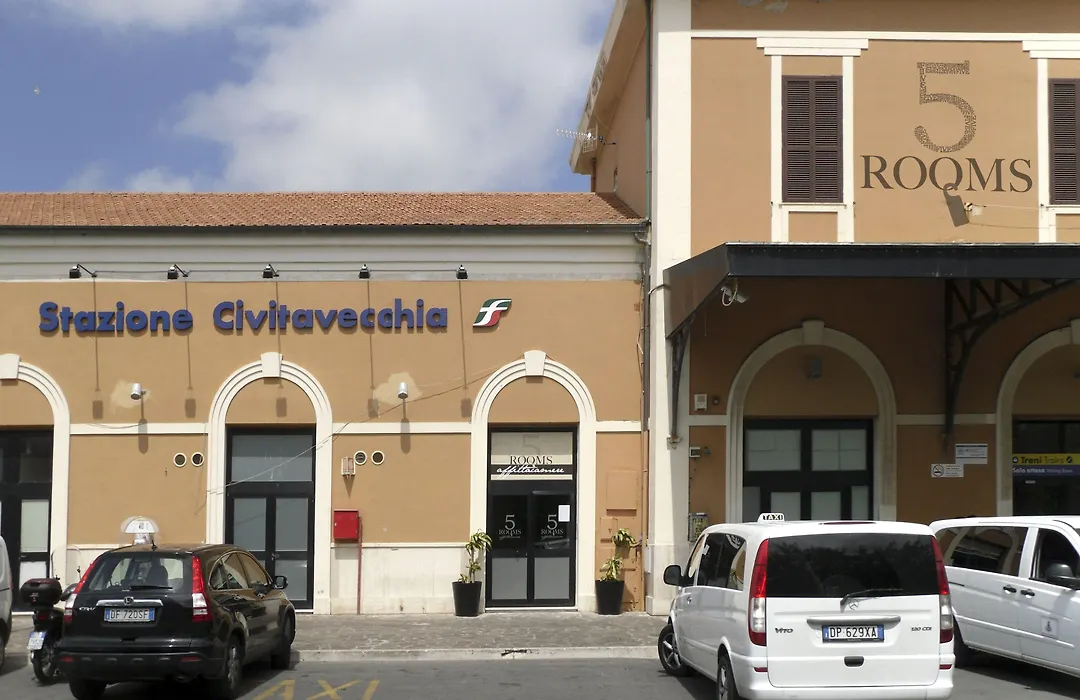 5 Rooms Affittacamere-1