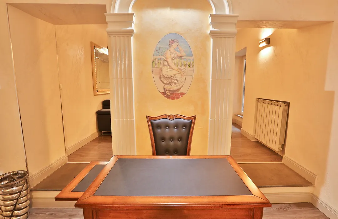 Grottini Luxury Suites ~ Pantheon-1