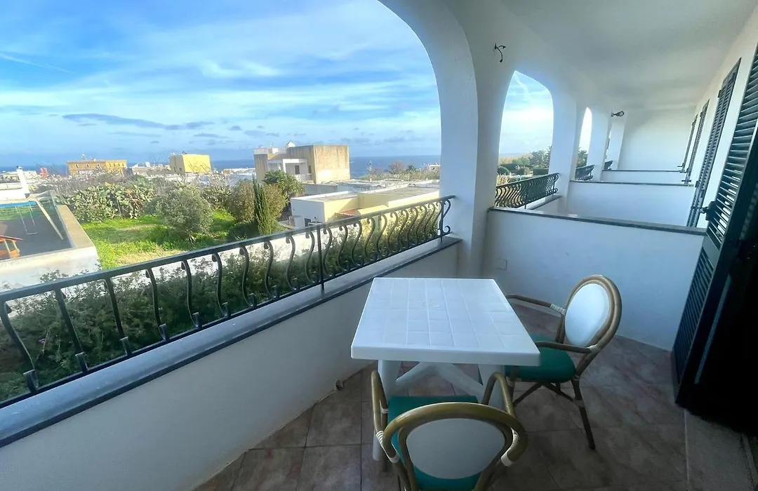 Hotel Lo Smeraldo - Oasi degli Olivi-1
