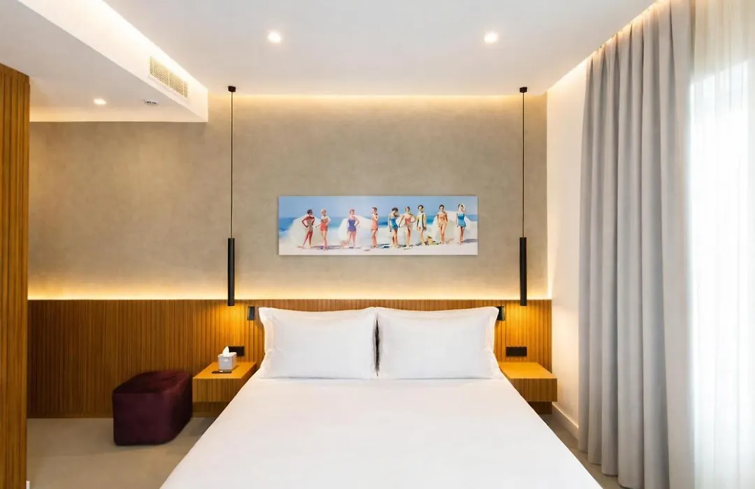 J Maluni City Hotel-1