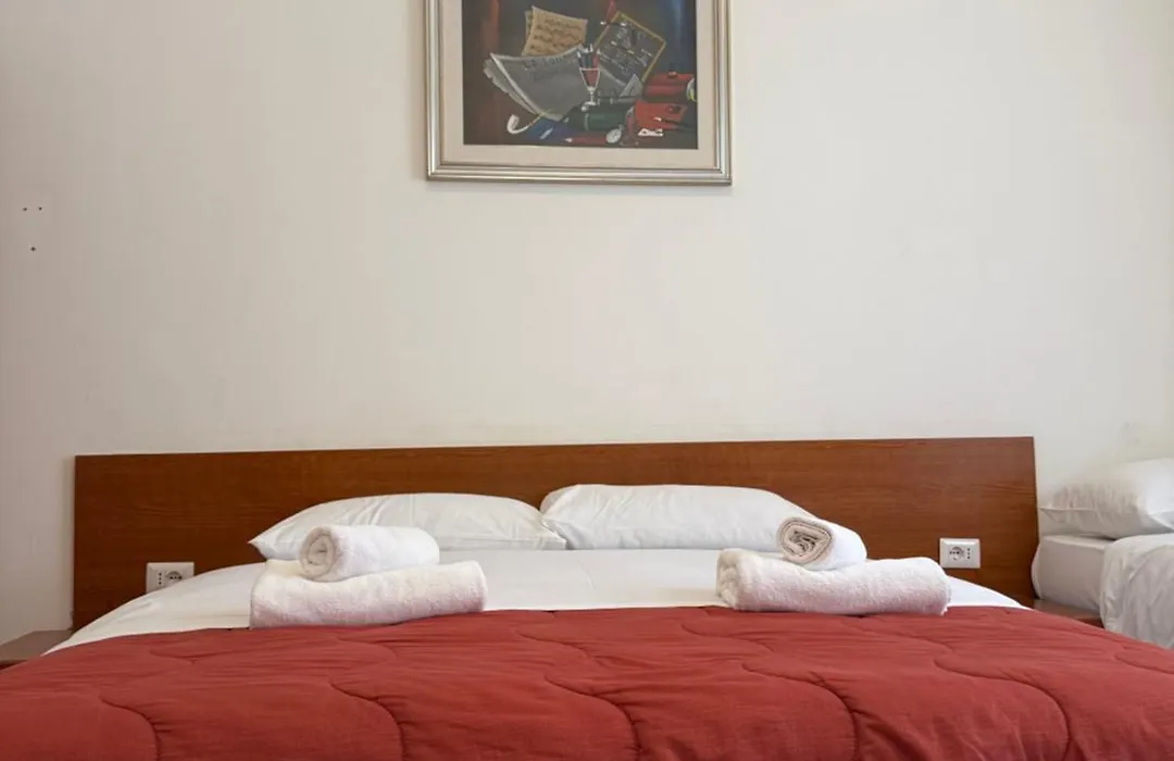 Roma Paradise Inn-1