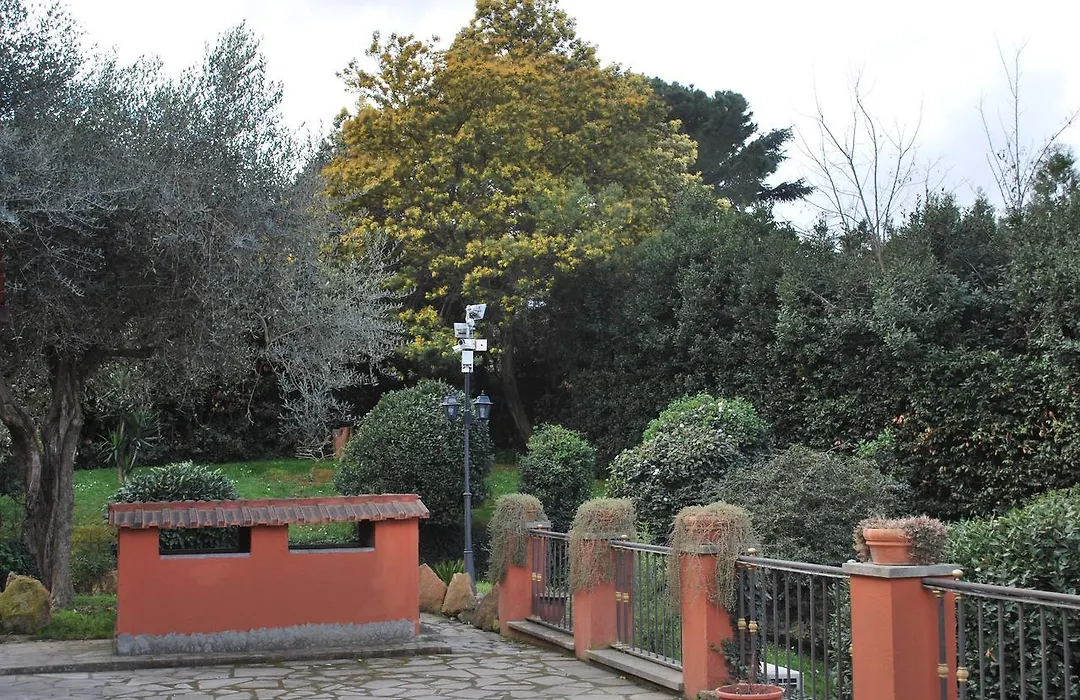 Residence Casale Mostacciano-1