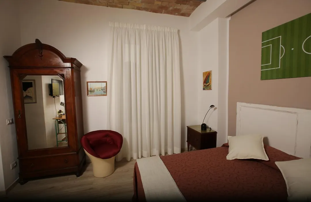 B&B Laurus Colosseo-1