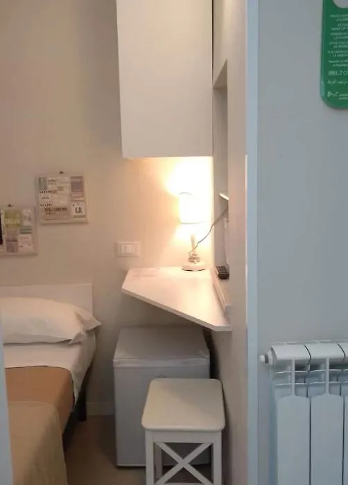 Small Single Room-1
