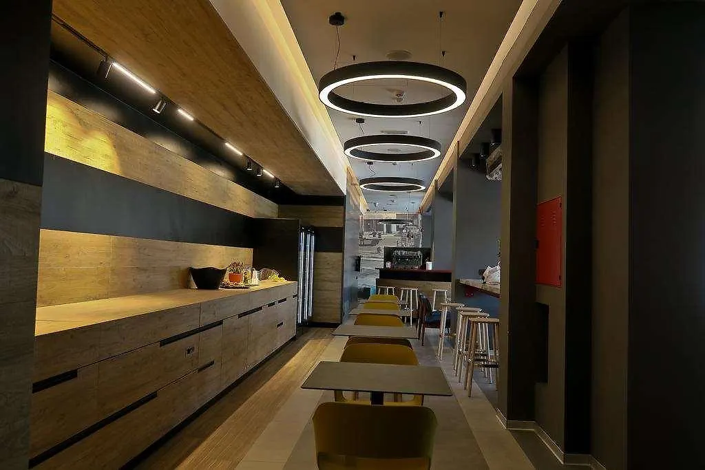 Hotel Corsi - Fiumicino-1