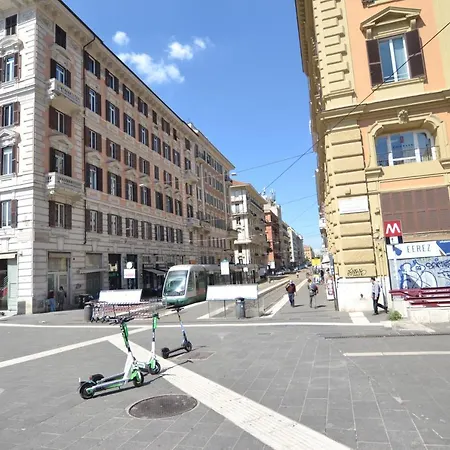 Glamour Spanish Steps-3