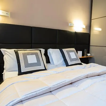 Cardilli Luxury Rooms-3