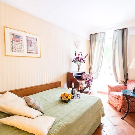 Cecil Hotel Rome-2