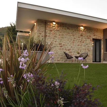 La Dependance Luxury Bed And Breakfast-3