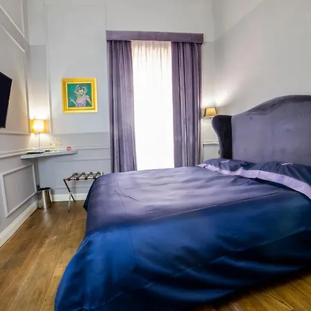 Relais San Lorenzo In Lucina-3