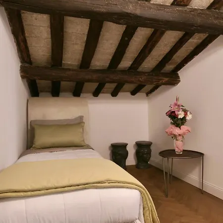 Helmirage Suite Trevi-2