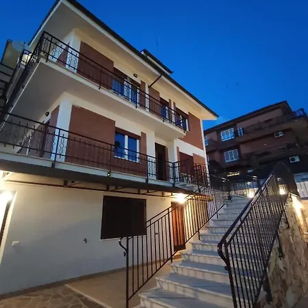Belvedere Rooms Guest House-3