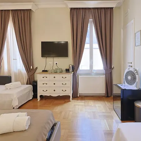 Art House Suites56 Via Del Babuino 56-3