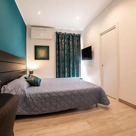 Michelangelo Luxury Rooms-3