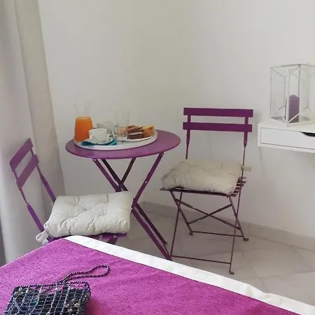 Domus Crescenzio - Guest House-3