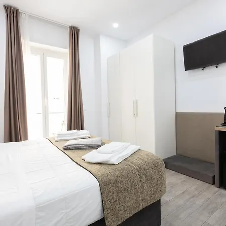 247 Luxury Rooms Trastevere-3