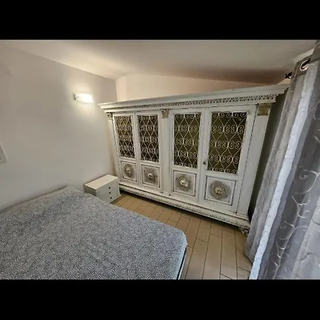 Villa Roxana Camera In Bed And Breakfast-2
