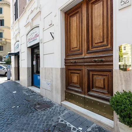 52 Vespasiano Vatican Suites-3