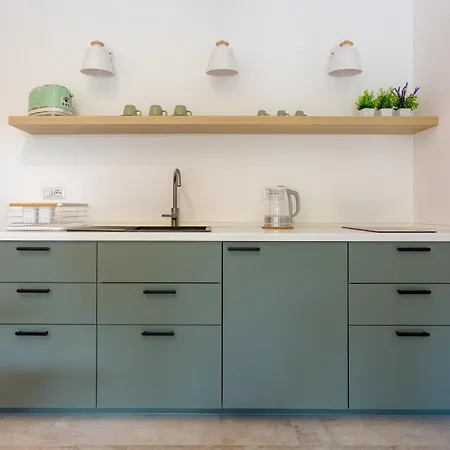 633 Appia Design Room-3