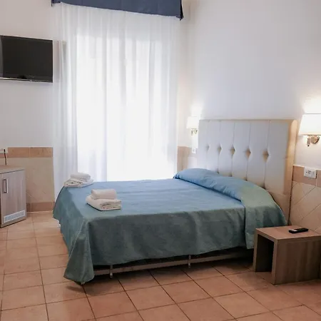 Hotel Alex Square-2