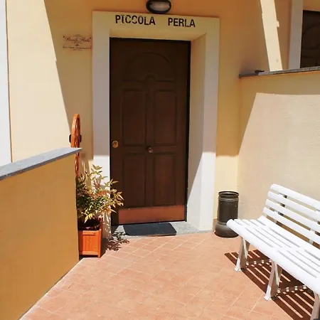 Piccola Perla Guest House-3