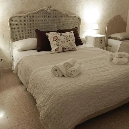 Palazzo Alessandrini Guest House-3
