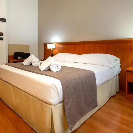 Garden Hotel-2