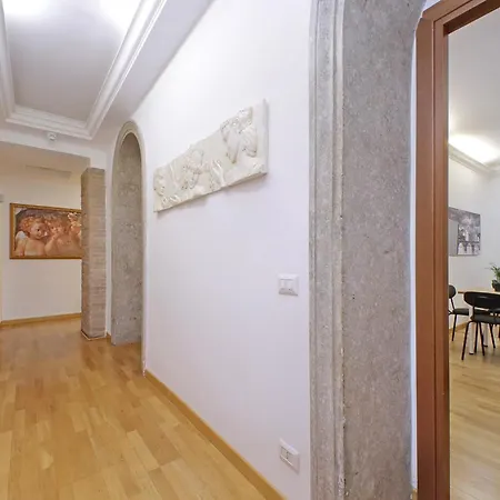 Romulus Rooms By Hostand-2