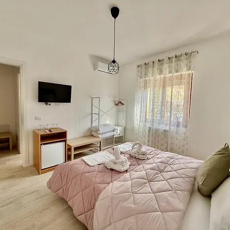 Orazi e Curiazi Rooms-3