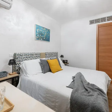 Retro Guest House-3