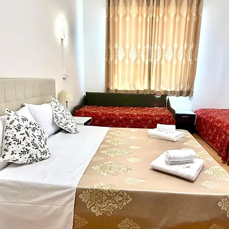 Green Guesthouse-2