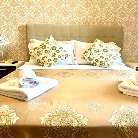 Green Guesthouse-3