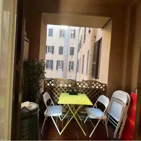 Triple Big Room Amazing View, For Two O Three Person, In Center Of Rome-2