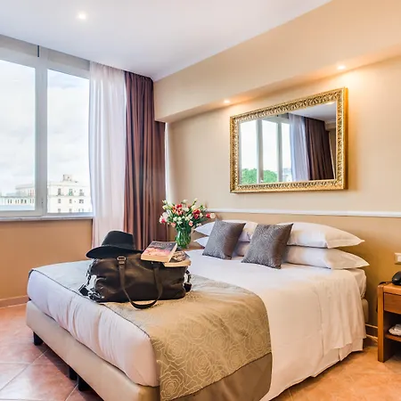 Raeli Hotel Lux-2