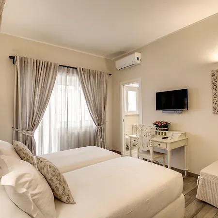 Casa Mia Vaticano Guest House-2
