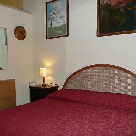 Walter Guest House-3
