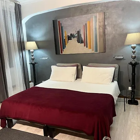 Spanish Steps Cozy Luxury Room-2