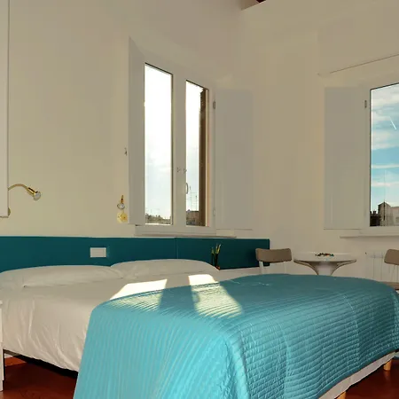 Superior Relais Fcollection Temple View-2