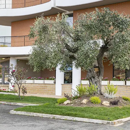 B&B Hotel Pomezia Cortese-3