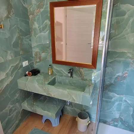 Guest House La Palazzina-3